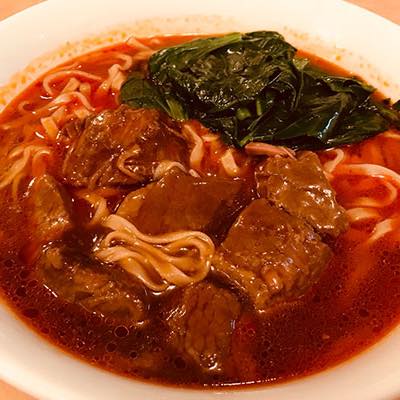 高雄牛肉麺